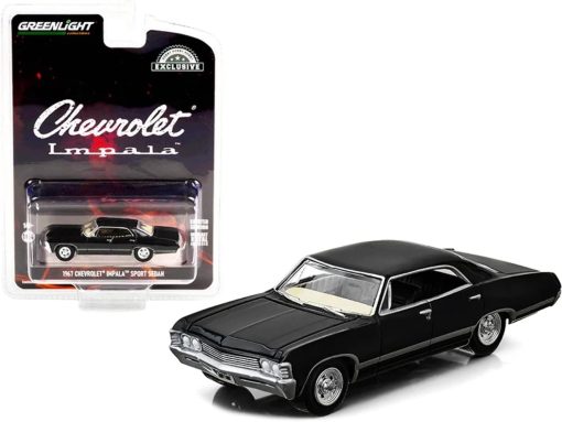 Greenlight 1:64 1967 Chevrolet Impala Sport Sedan - Tuxedo Black