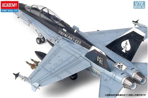 1/72 F/A-18D Hornet "U.S. Marine Corps" Model Kit - Image 4