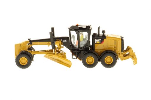 Caterpillar 12M3 Motor Grader High Line - Image 2