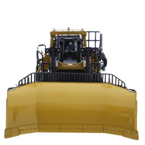 1:64 Cat® D11 Dozer with 2 Blades and Rear Rippers, Metal Construction Series - Image 10