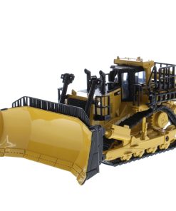 1:64 Cat® D11 Dozer with 2 Blades and Rear Rippers, Metal Construction Series