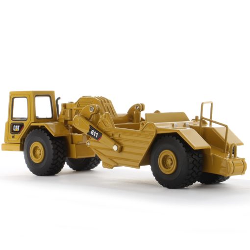 1:64 Cat® Wheel Tractor 611 Scraper, Metal Construction Series - Image 10