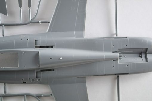 Kinetic Models CF-188A Royal Canadian Airforce 20 Years Service 1982-2002 1/48 Scale - Image 5