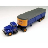 Classic Metal Works 31128 HO International R-190 Tractor W/32' Covered Wagon TRA