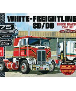 AMT AMT1046 FreightLiner 2 1 SC & DD Cabover Tractor