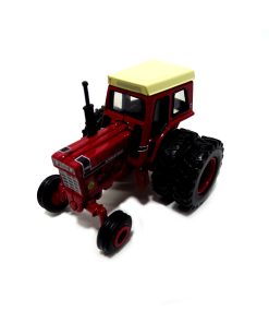 1/64 International Harvester 1466 Black Stripe Wide Front with FFA Logo