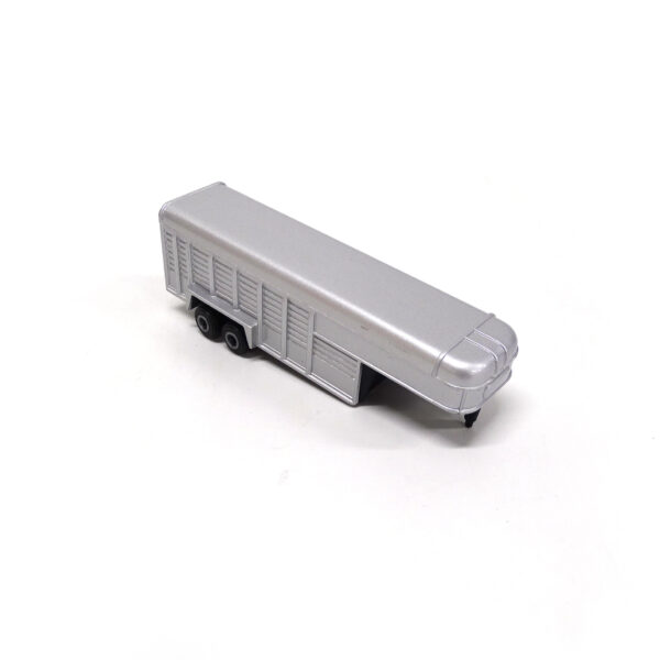 1/64 Collect N Play Ag Livestock Trailer 5th Wheel - Image 2