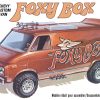 AMT 1975 CHEVY VAN “FOXY BOX” 1:25 SCALE MODEL KIT