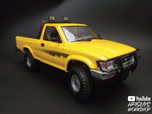 AMT 1992 TOYOTA 4X4 PICKUP 1/20 Scale - Image 2