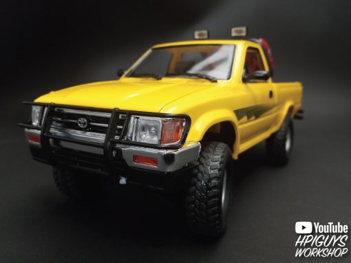 AMT 1992 TOYOTA 4X4 PICKUP 1/20 Scale - Image 5