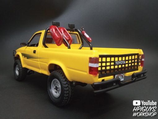 AMT 1992 TOYOTA 4X4 PICKUP 1/20 Scale - Image 7