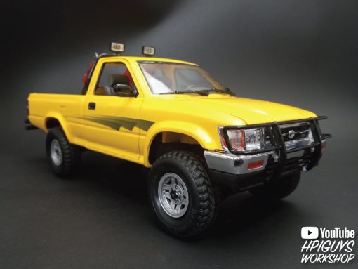 AMT 1992 TOYOTA 4X4 PICKUP 1/20 Scale - Image 9