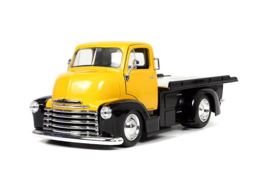 Jada 1/24 "Just Trucks" with Rack - 1952 Chevy COE Flatbed - Image 3
