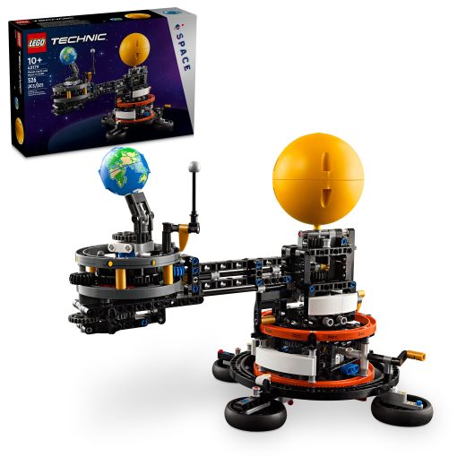 LEGO® Planet Earth and Moon in Orbit 42179