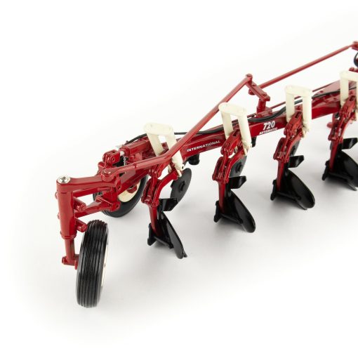 1/16 International Harvester 986 with Cab & 720 Plow, ERTL Precision Heritage Series - Image 5