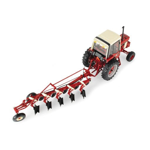 1/16 International Harvester 986 with Cab & 720 Plow, ERTL Precision Heritage Series - Image 2