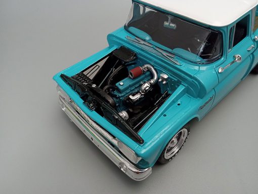 AMT 1960 Chevy Apache Pickup Street Machine 1:25 Scale Model Kit - Image 7