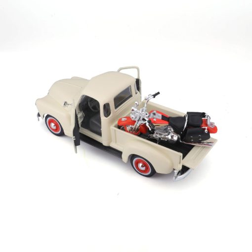 Maisto 1/24 H-D '01 FLSTS Her Sprngr + '50 Chevy 3100 (Cream) - Image 2