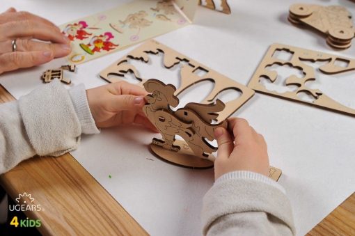 UGears Rooster 3D-puzzle Coloring Model - 8 pieces - Image 4