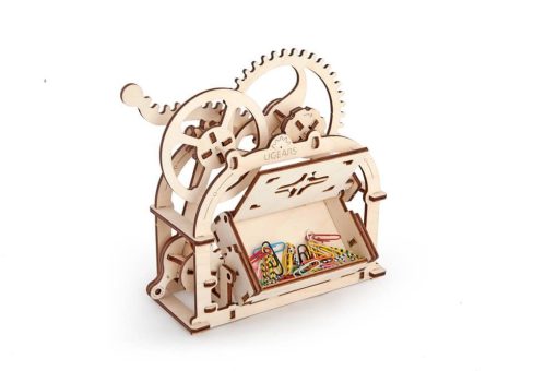UGears Mechanical Box - Canadian Flag Edition - 61 pieces - Image 4