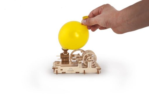 UGears Pneumatic Engine - 81 pieces (Easy) - Image 6