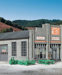 State Line Farm Supply - Walthers Cornerstone