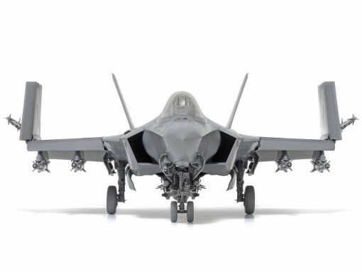 1/48 SCALE LOCKHEED MARTIN® F-35®C LIGHTNING II® - Tamiya - Image 4