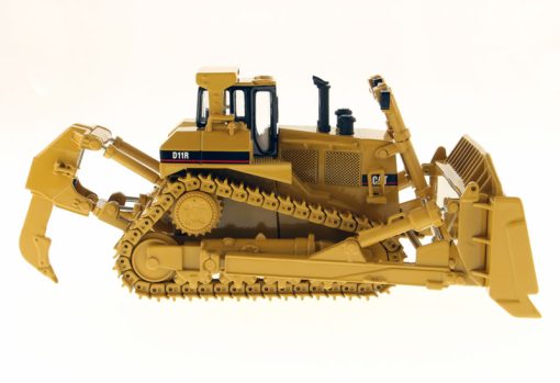 1/50 - Cat® - D11R Track Type Tractor - Core Classics - Image 4