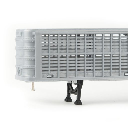 1/64 Red Semi Truck with Cattle Trailer and Cattle - Image 5